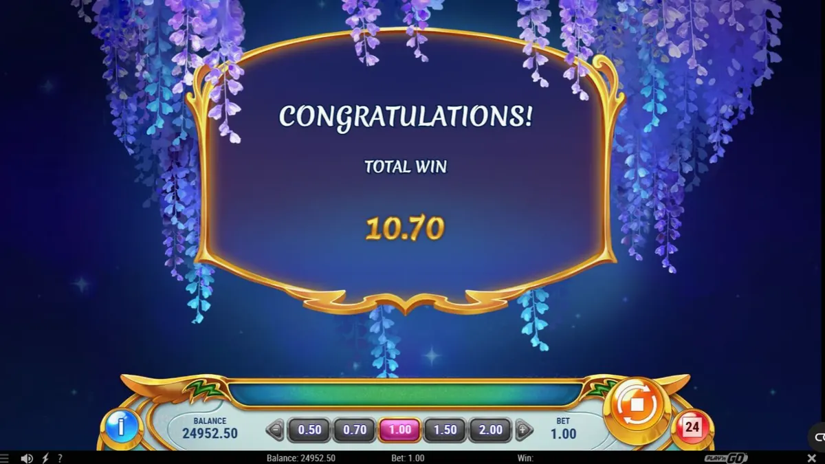 Tiga putri pejuang dalam latar belakang kosmik neon di slot Midnight Princess Extreme